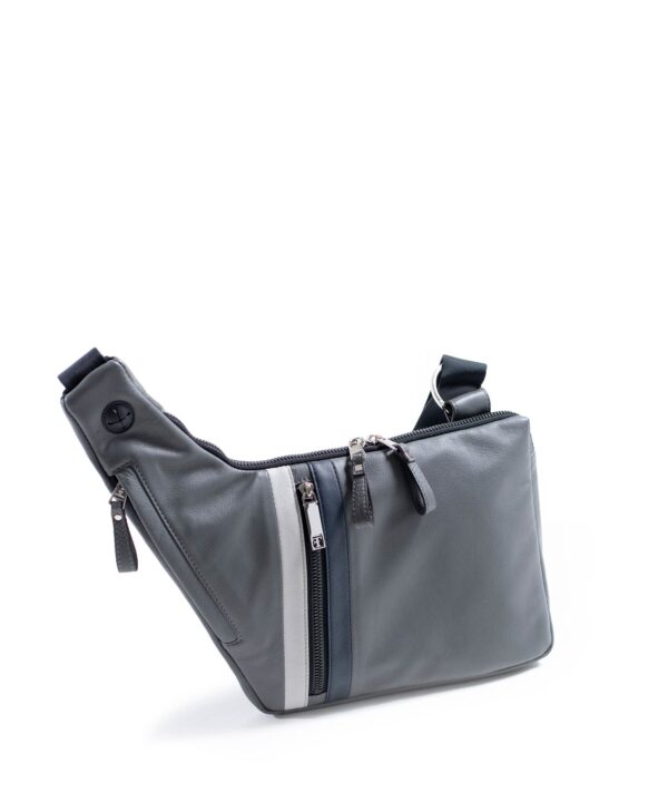 フィット レザーショルダーバッグ B5
