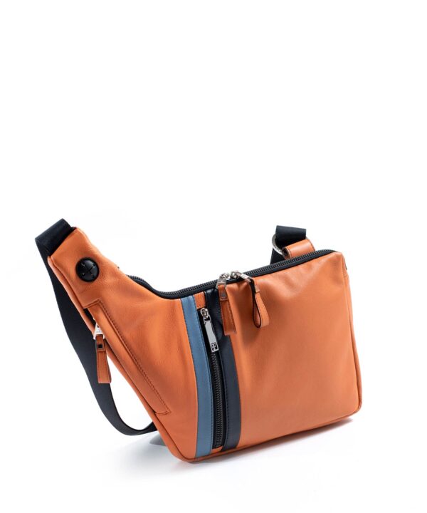 フィット レザーショルダーバッグ B5