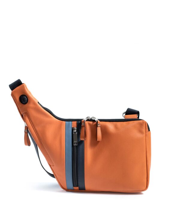 フィット レザーショルダーバッグ B5