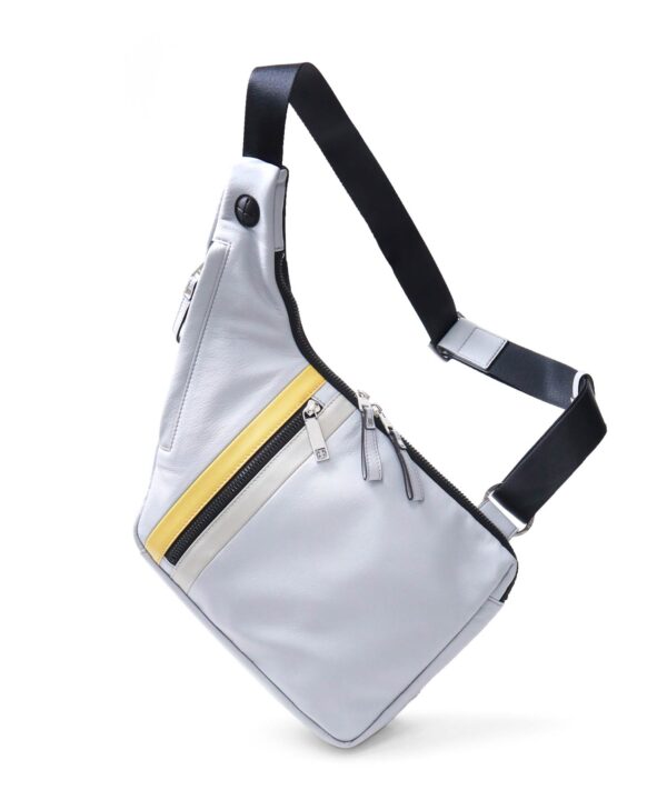 フィット レザーショルダーバッグ B5