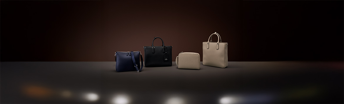 植物由来の再生資源を使用したウルトラスエードのトートバッグ