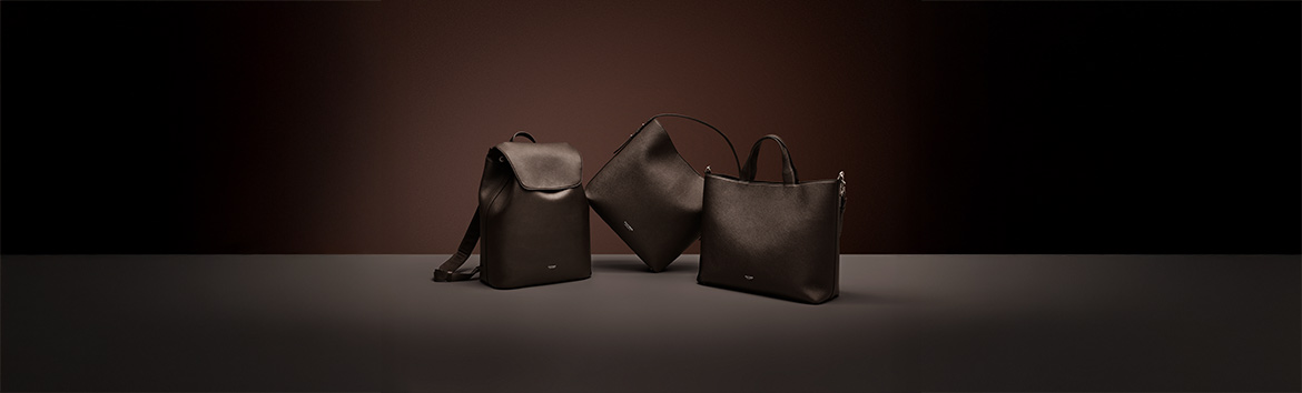 植物由来の再生資源を使用したウルトラスエードのトートバッグ